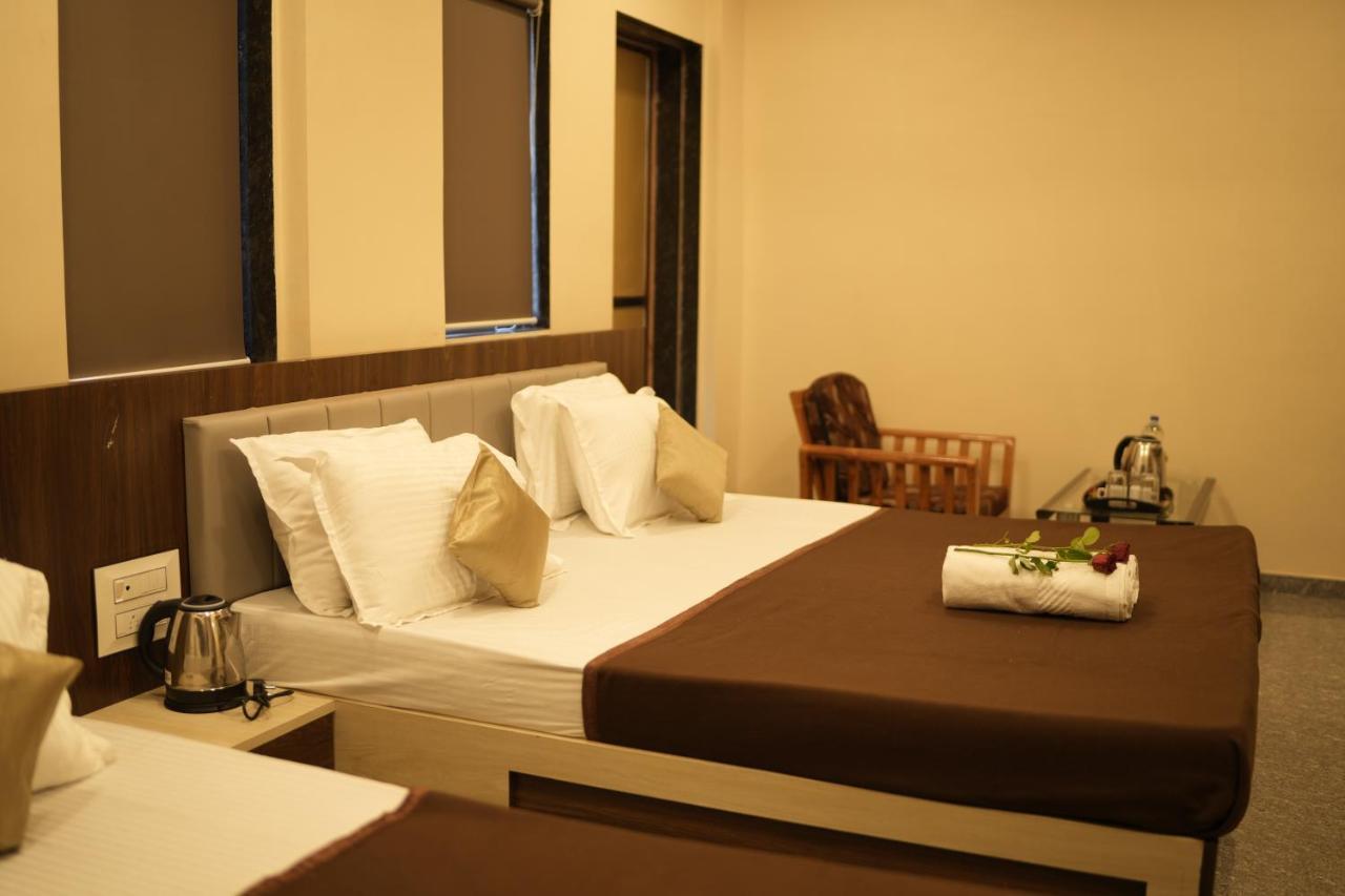 Hotel Sitara Inn Ratnagiri Bagian luar foto