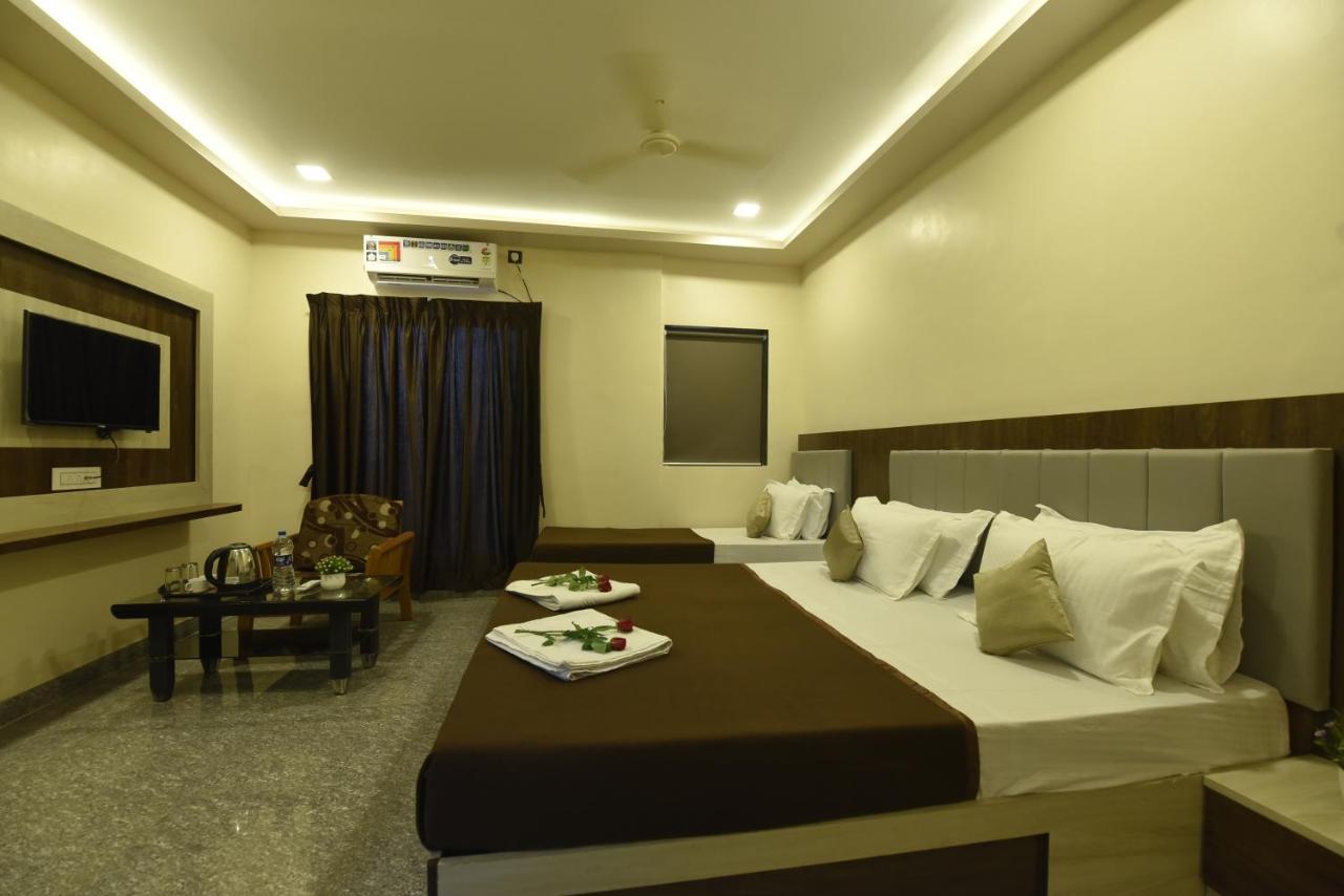 Hotel Sitara Inn Ratnagiri Bagian luar foto
