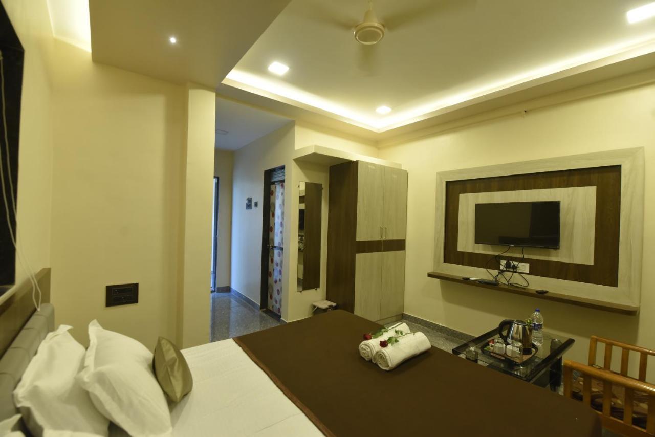 Hotel Sitara Inn Ratnagiri Bagian luar foto